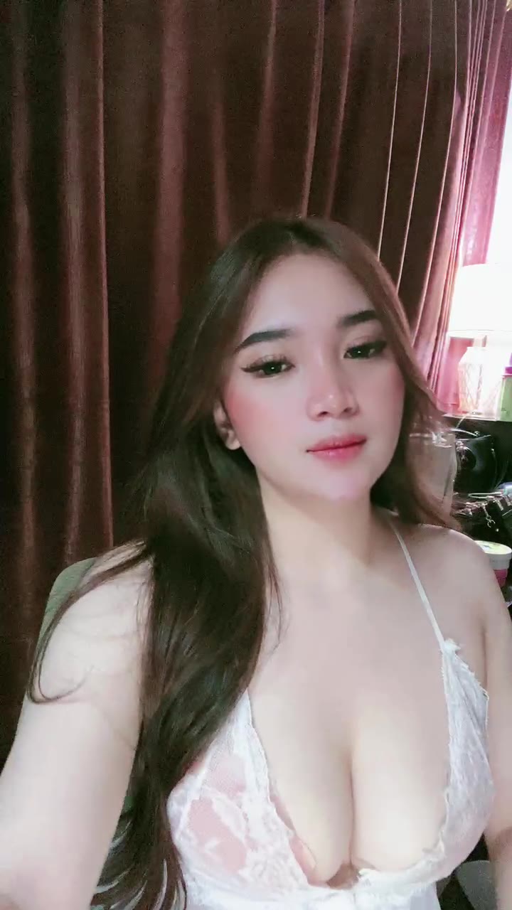 POV Nyusu Kak Naya Putri Nia Cantik Bikin Nagih Mango