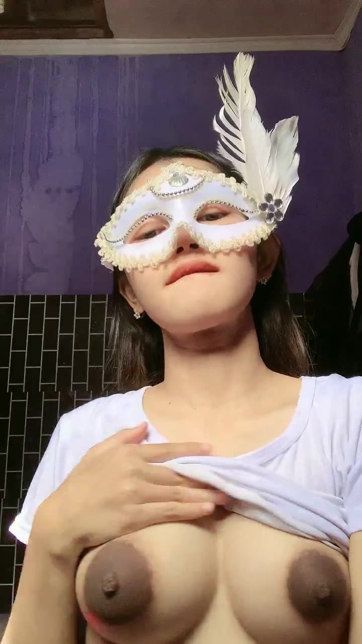 Jilat Toket Kylee Masih Busui Pamer Meki ID 56364705 Mango