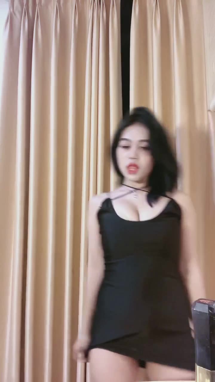 Rch Lylya Striptis Panas Memancing Hasrat ID 66392464 Mango